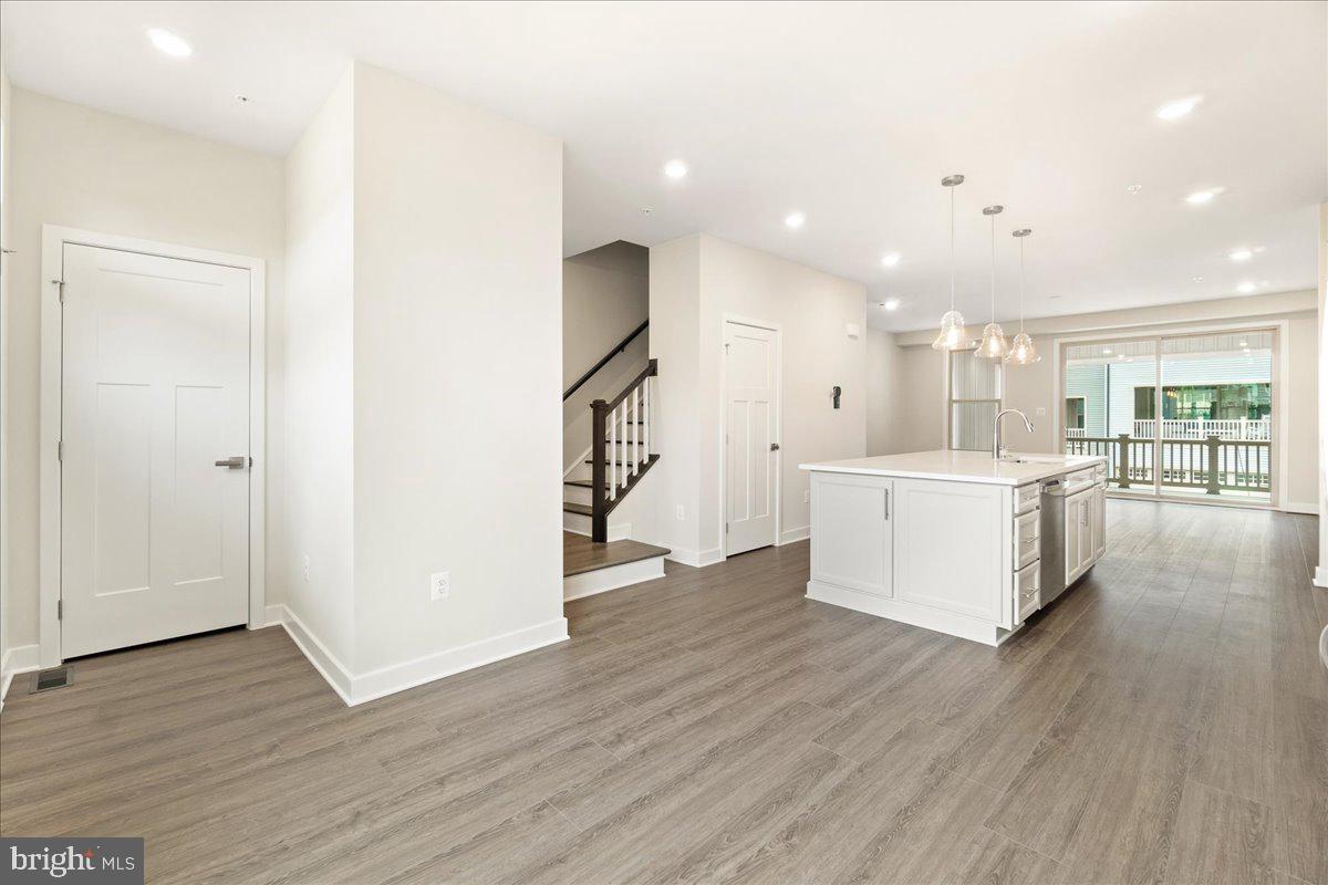 LAKE LINGANORE OAKDALE - Residential Lease