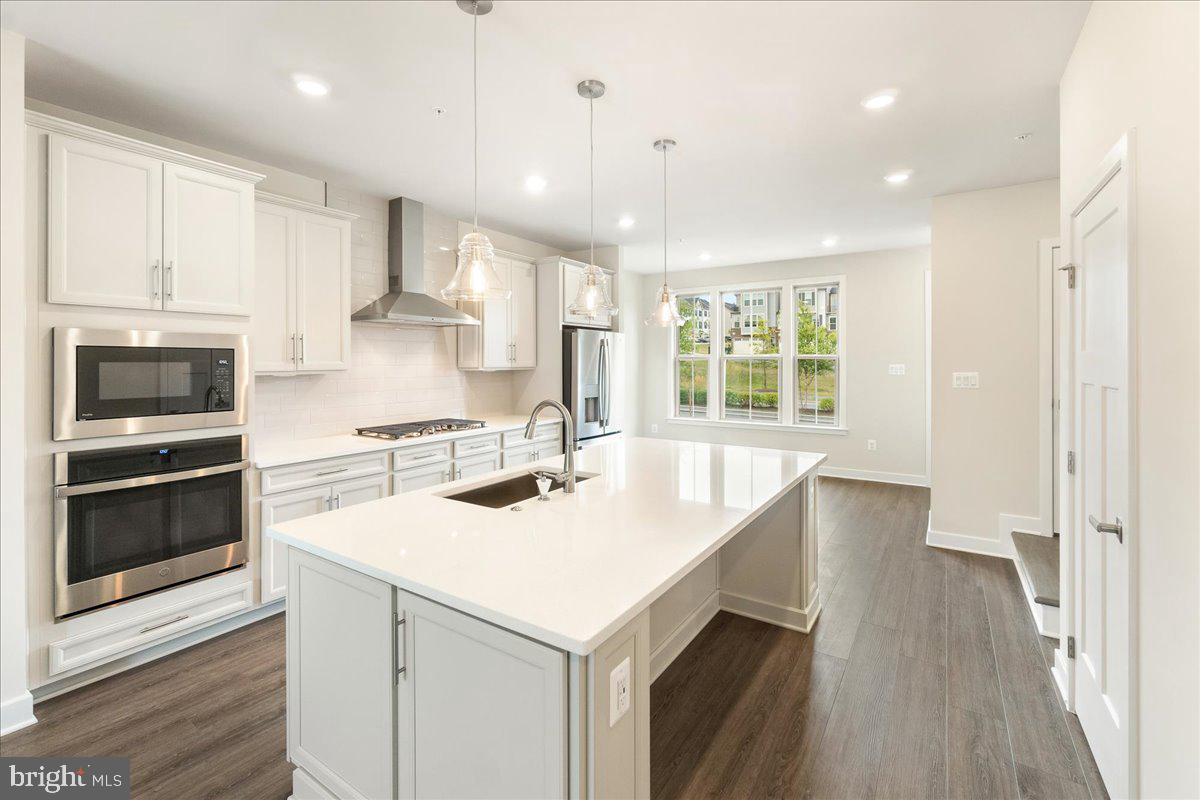 LAKE LINGANORE OAKDALE - Residential Lease