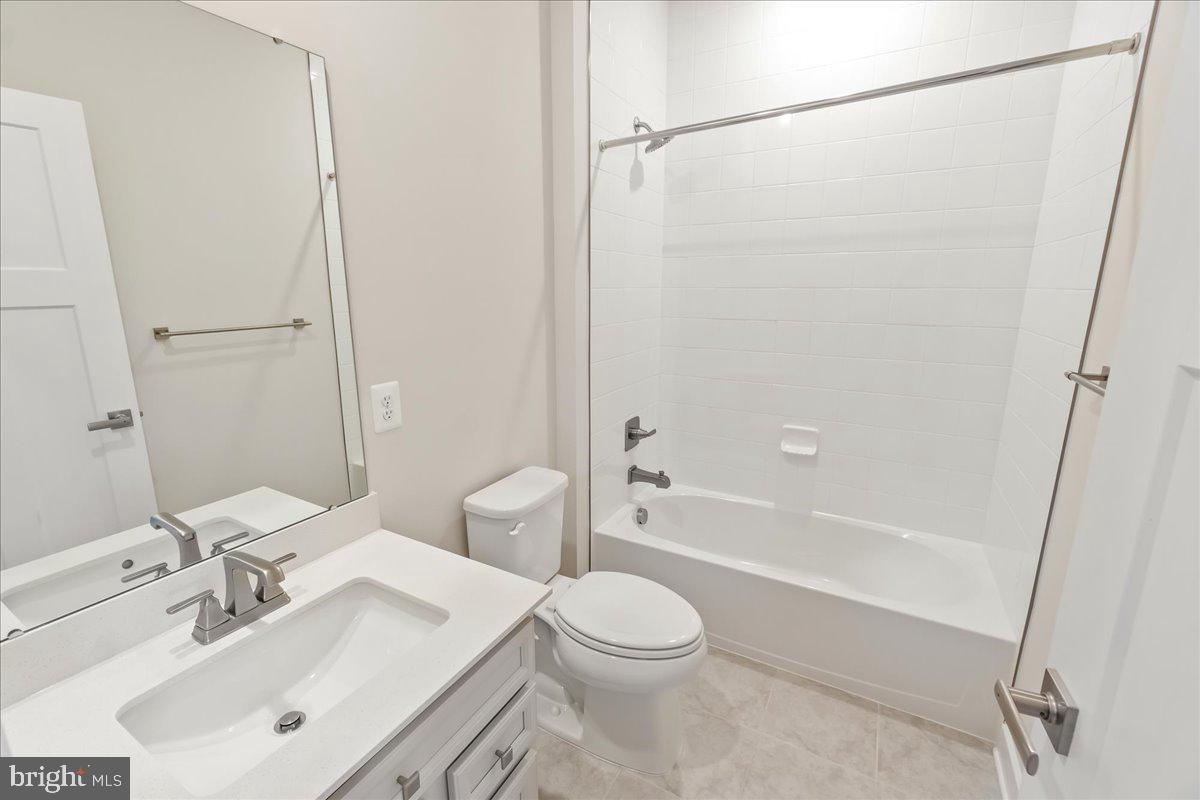 LAKE LINGANORE OAKDALE - Residential Lease