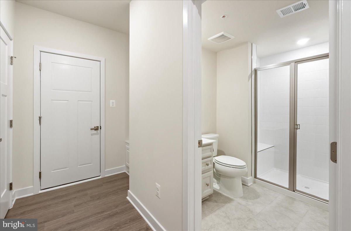 LAKE LINGANORE OAKDALE - Residential Lease