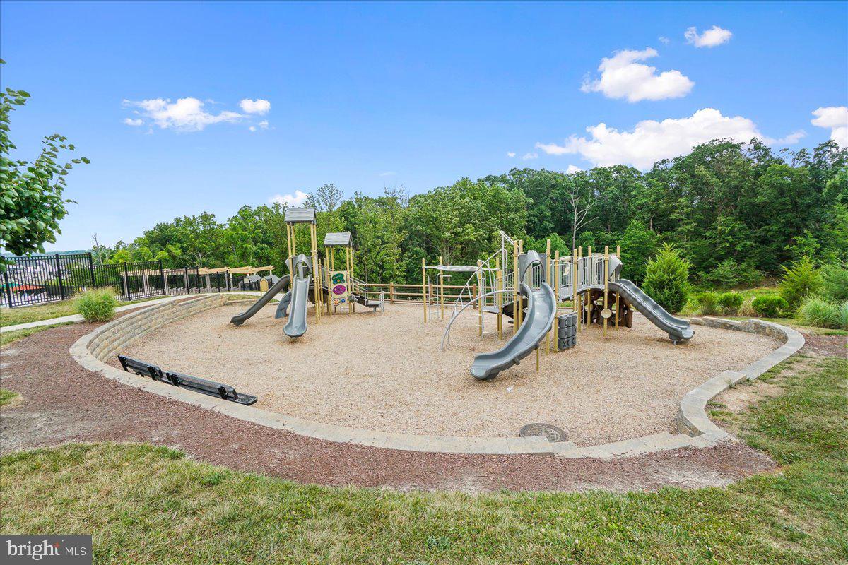 LAKE LINGANORE OAKDALE - Residential Lease