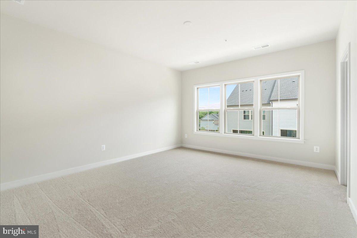 LAKE LINGANORE OAKDALE - Residential Lease