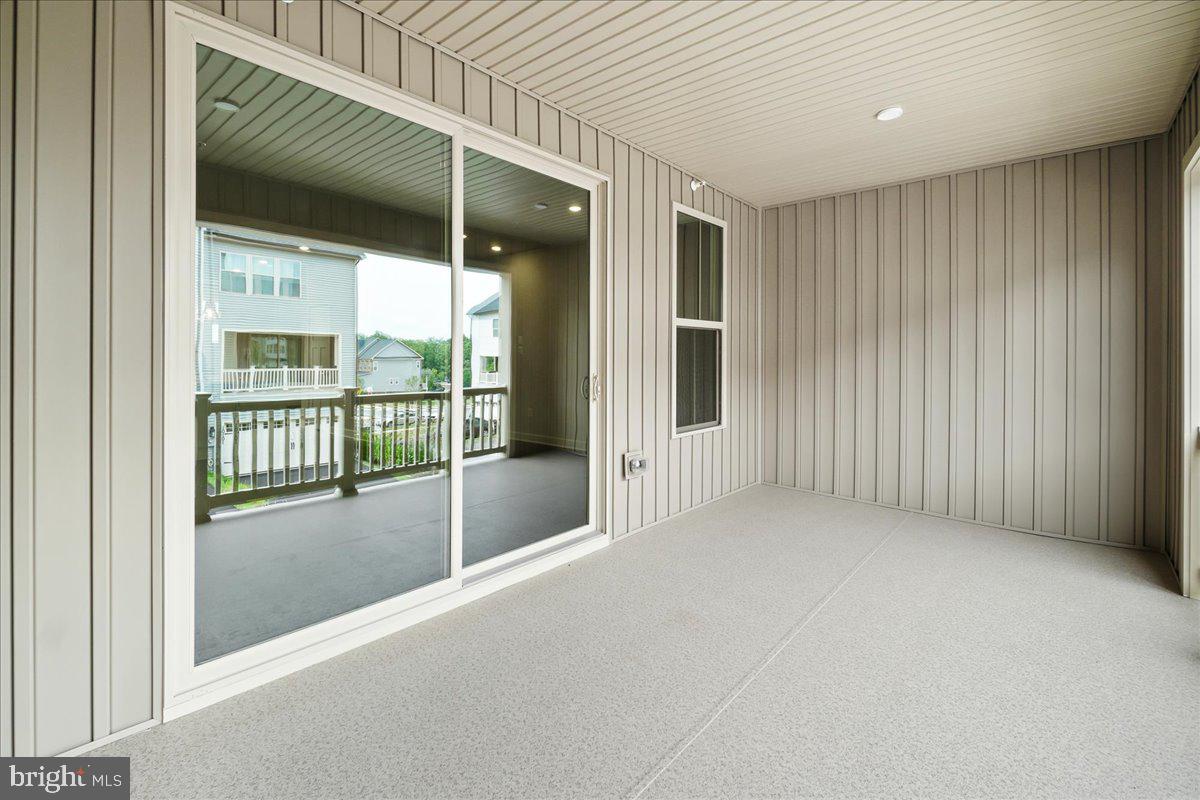 LAKE LINGANORE OAKDALE - Residential Lease