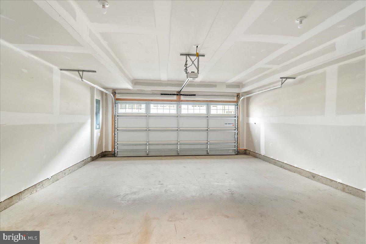 LAKE LINGANORE OAKDALE - Residential Lease