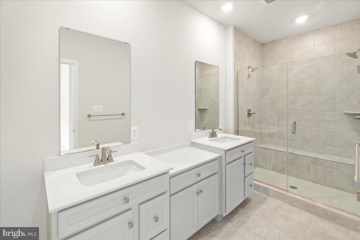 LAKE LINGANORE OAKDALE - Residential Lease