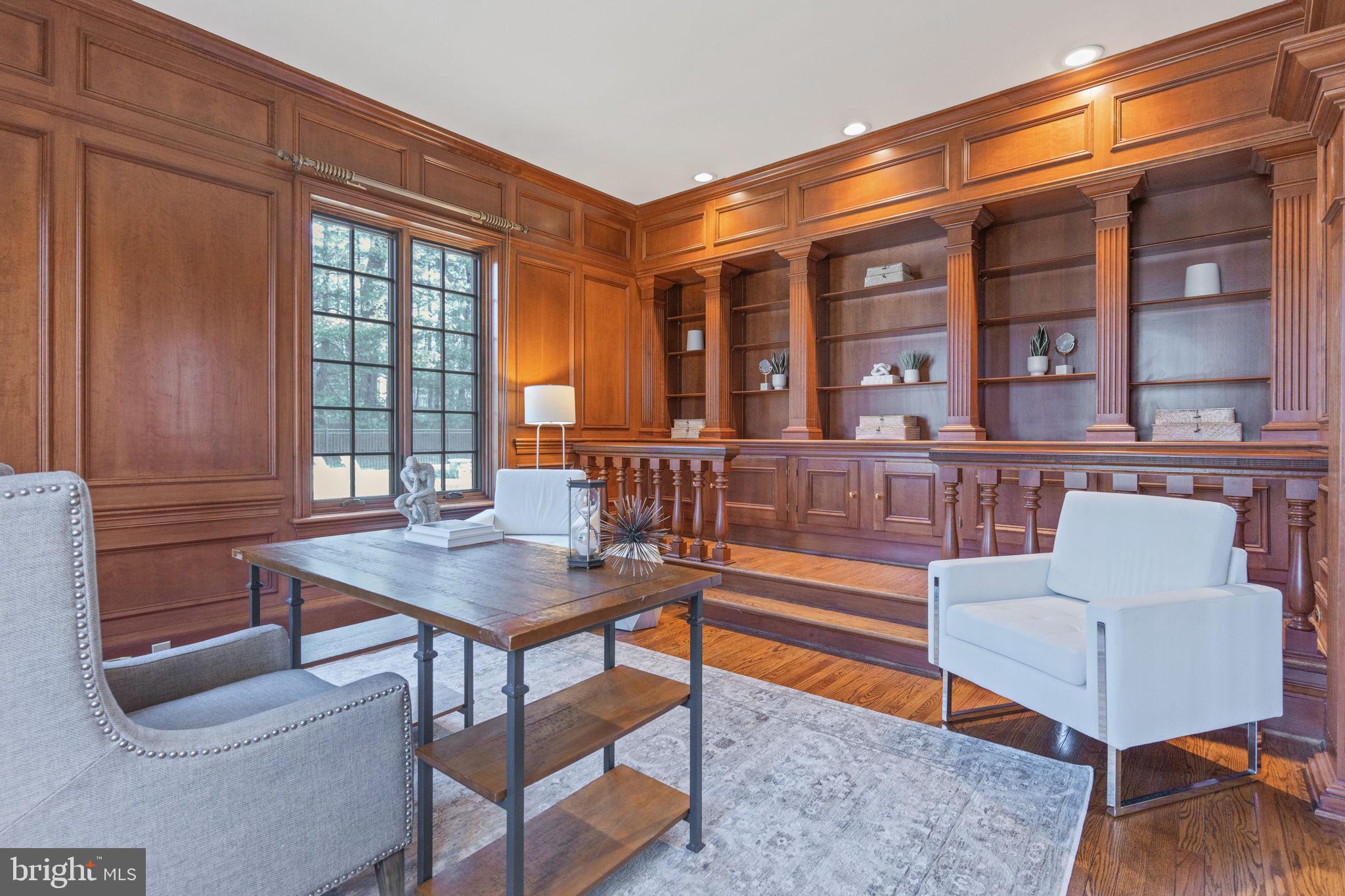 RIVER OAKS FARM - Residential