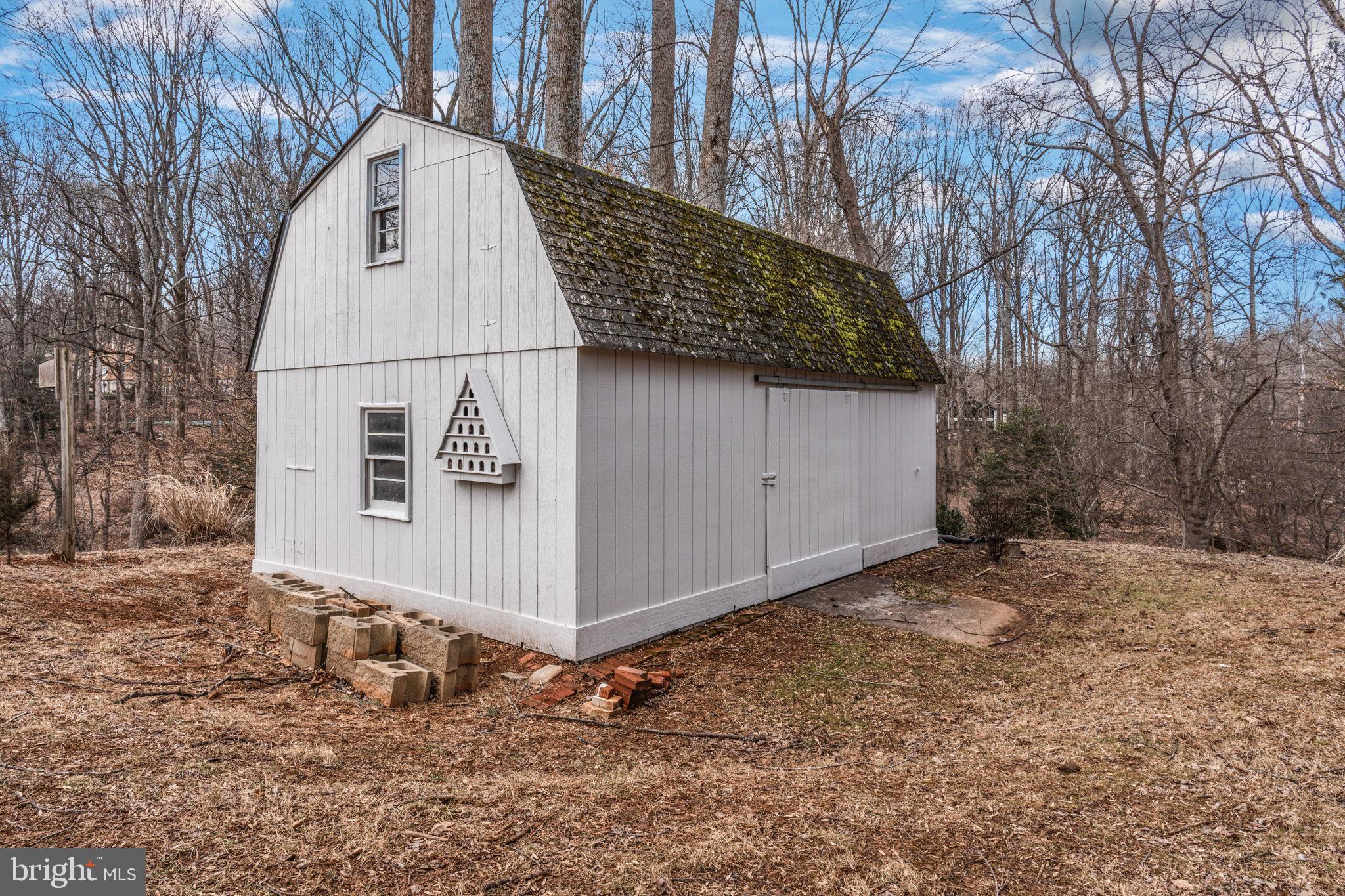 RIVER OAKS FARM - Residential
