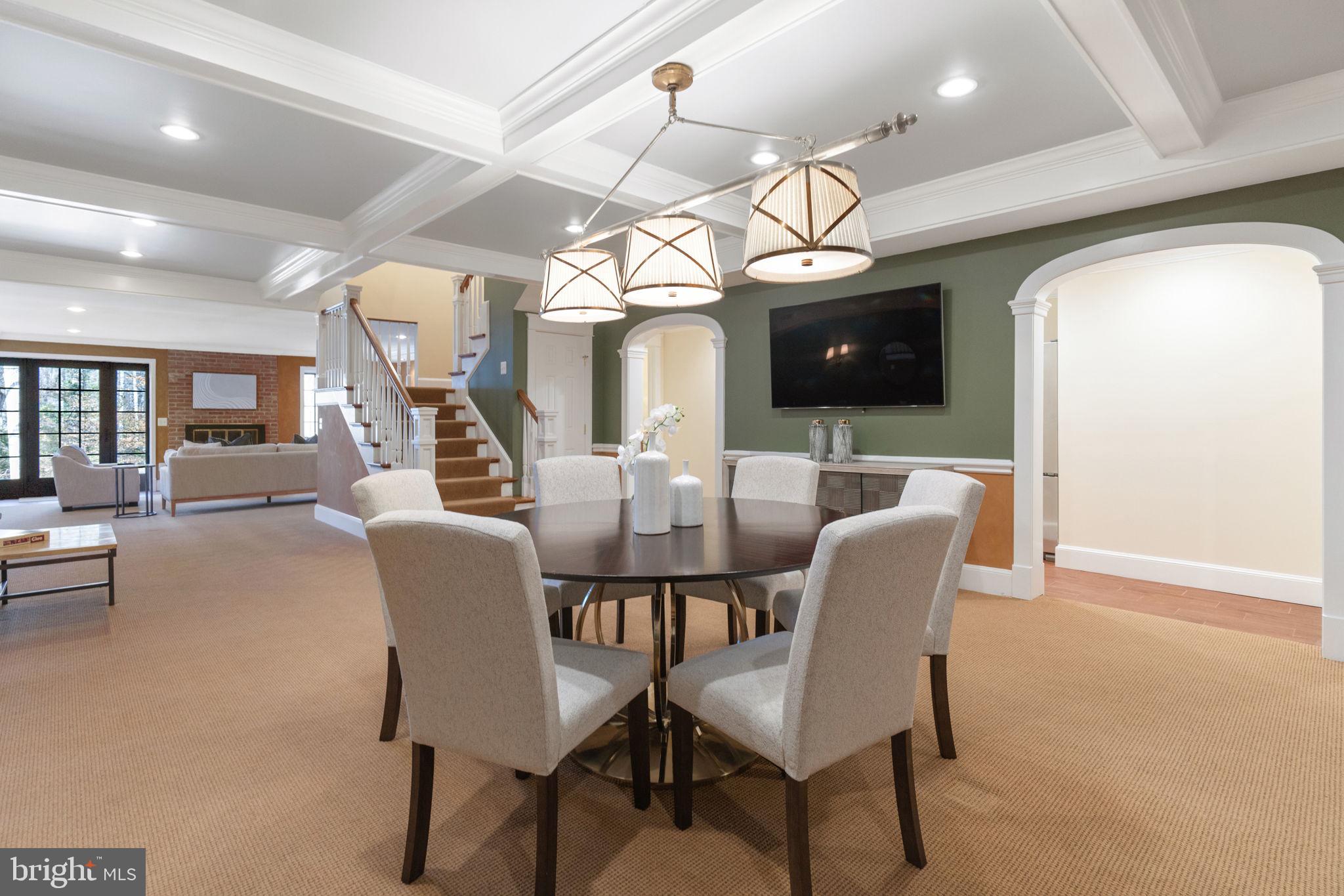 RIVER OAKS FARM - Residential