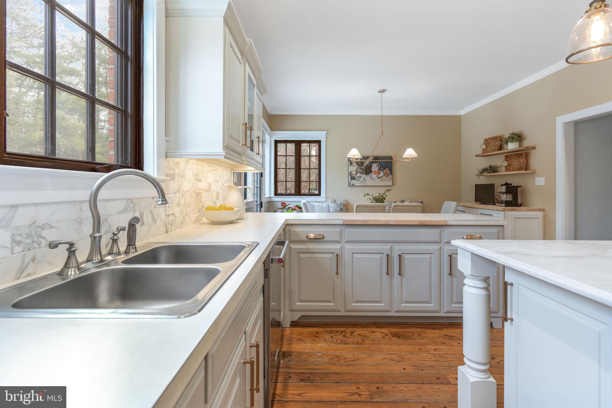 RIVER OAKS FARM - Residential