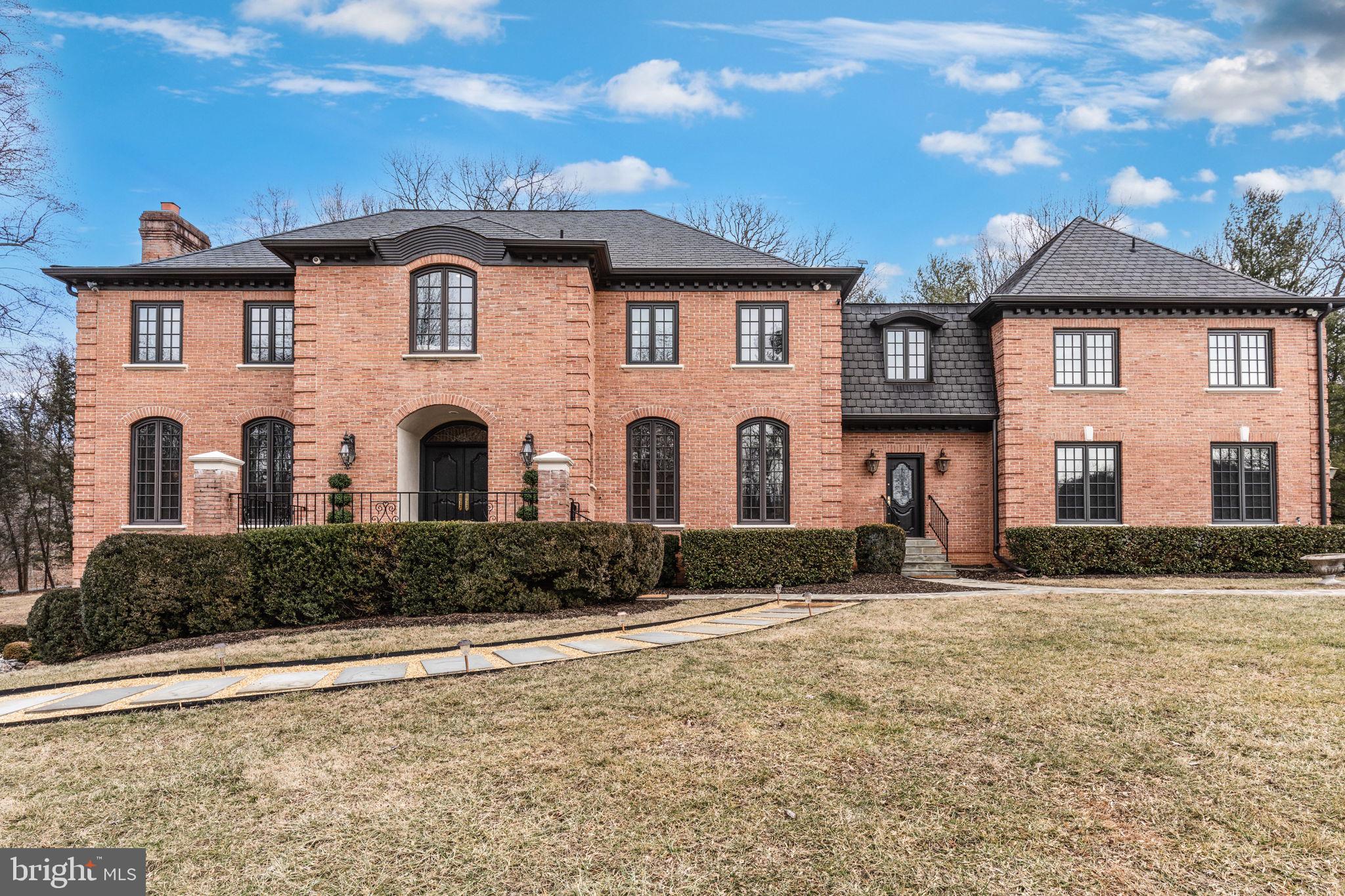 RIVER OAKS FARM - Residential