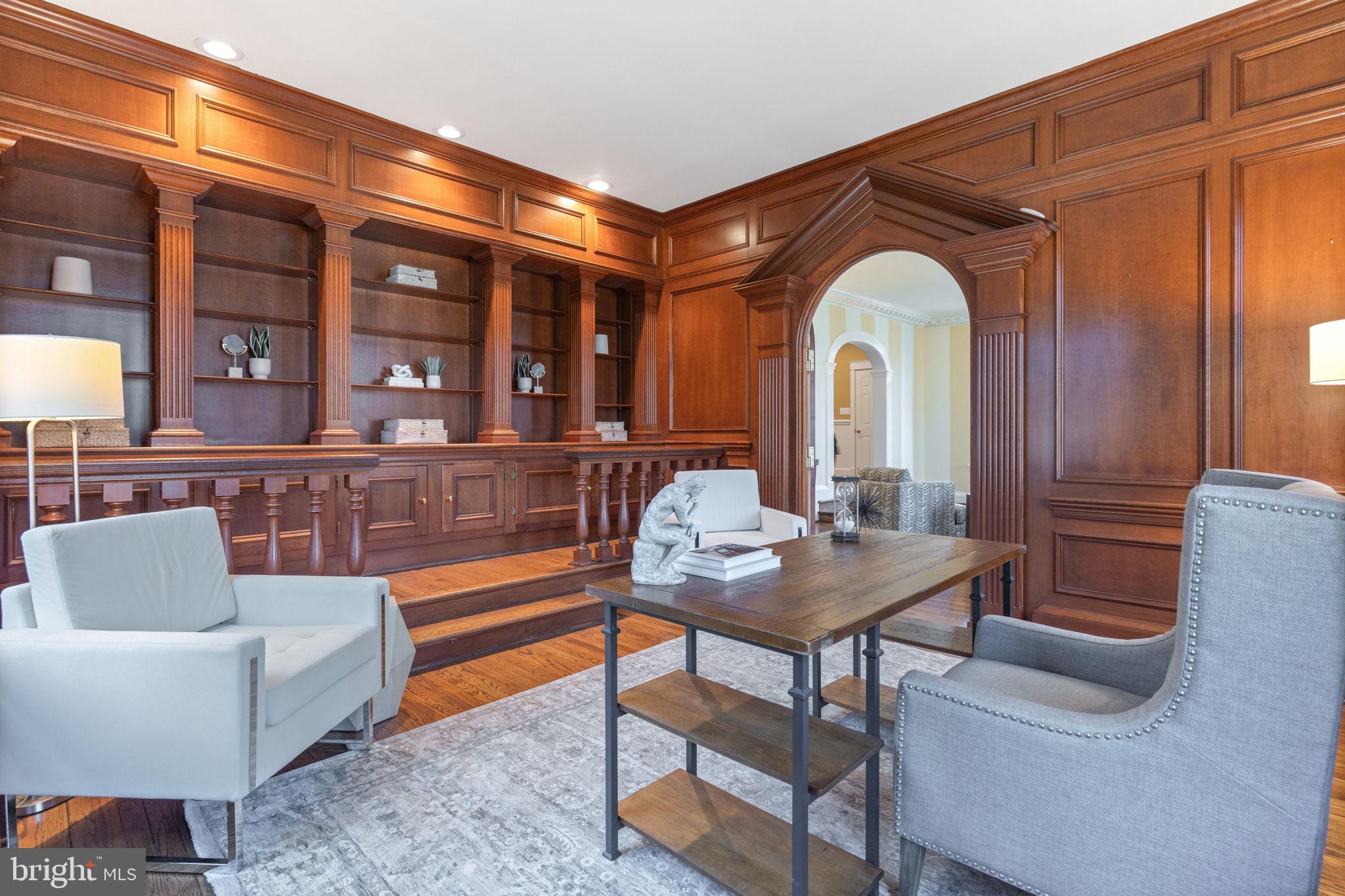 RIVER OAKS FARM - Residential