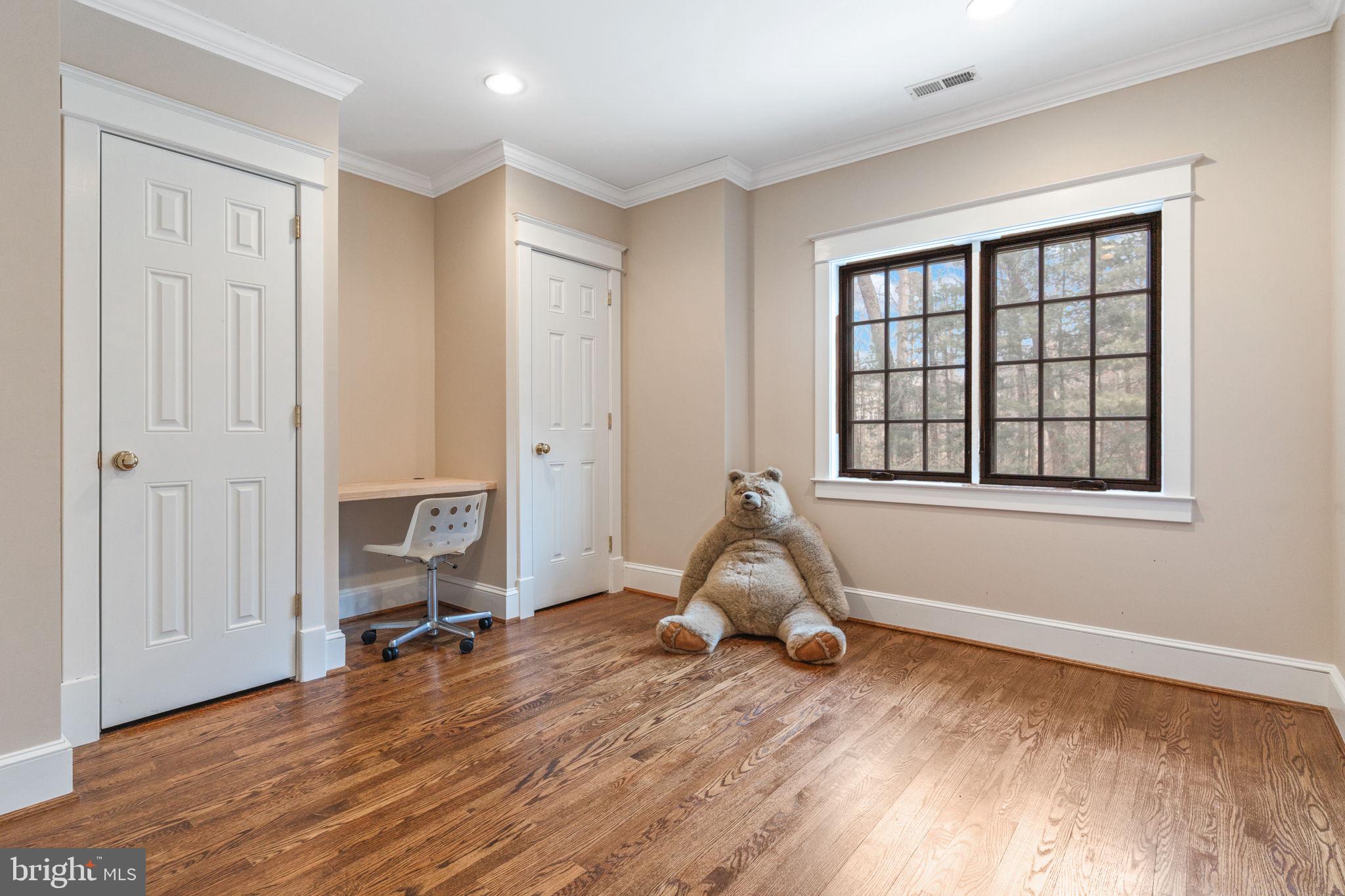 RIVER OAKS FARM - Residential