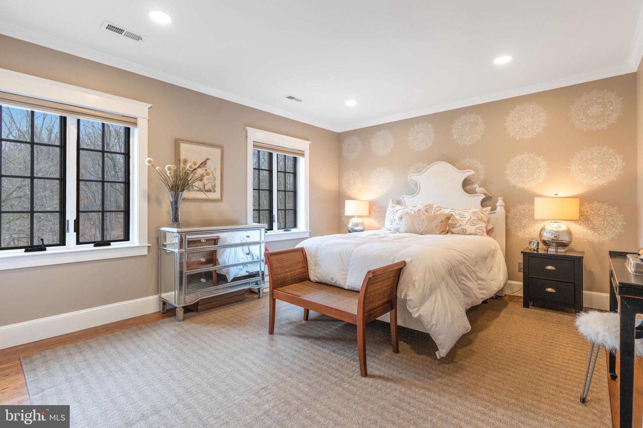 RIVER OAKS FARM - Residential