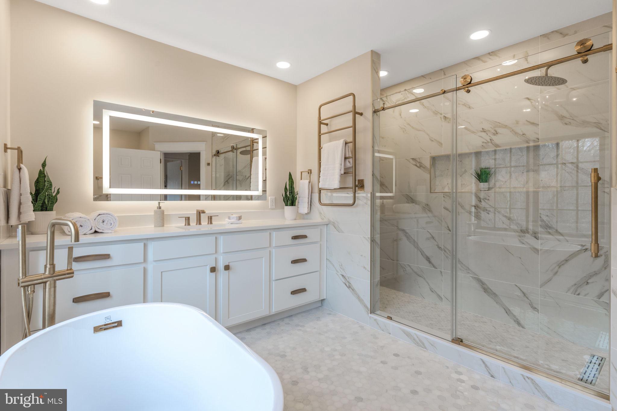 RIVER OAKS FARM - Residential