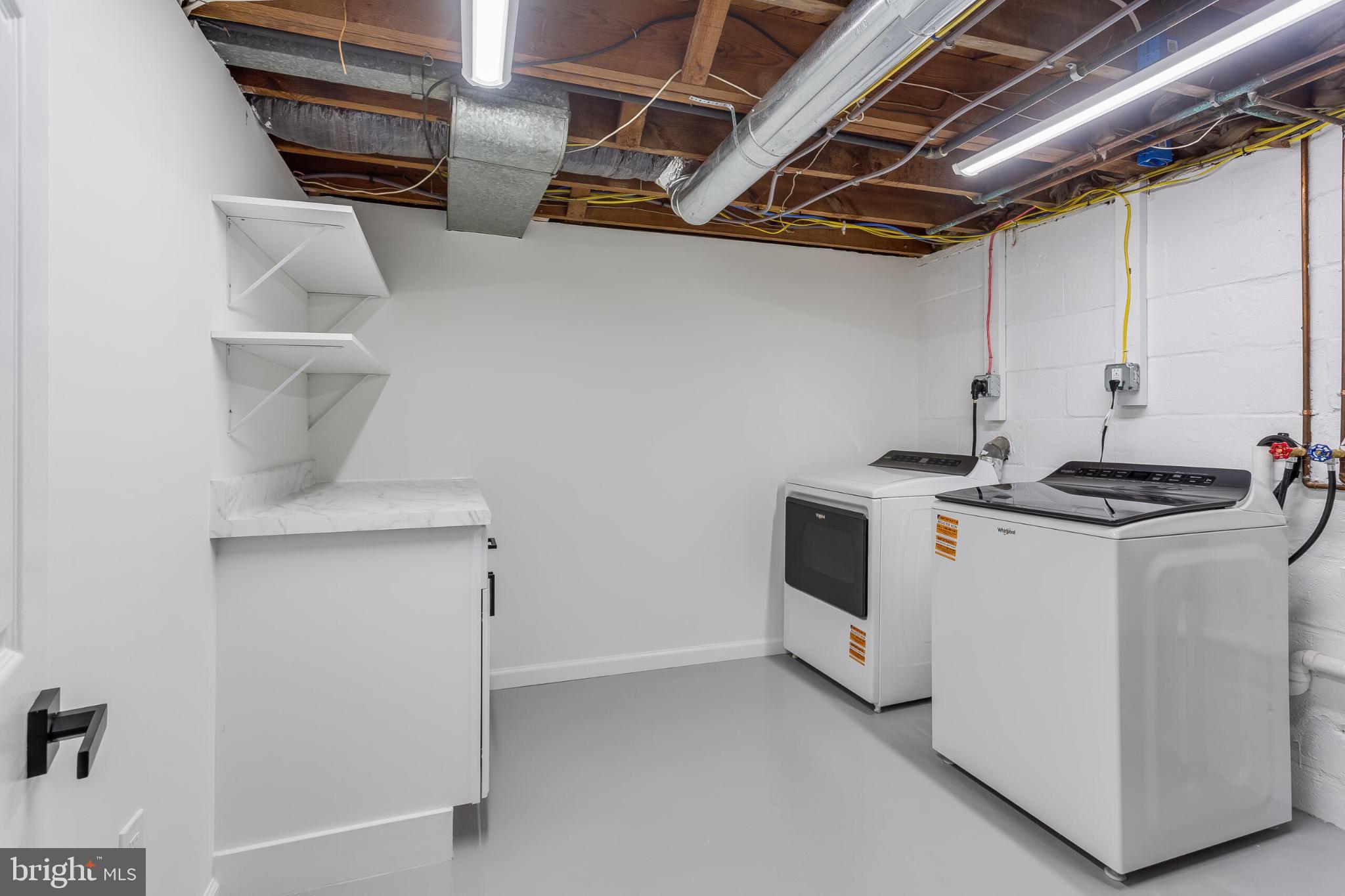 SEVEN OAKS - Residential