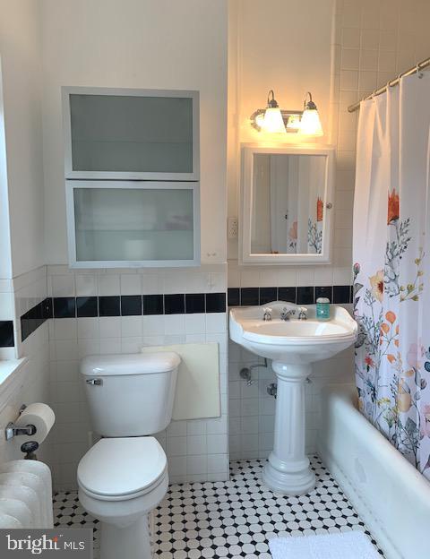 AVENUE OF THE ARTS - Residential