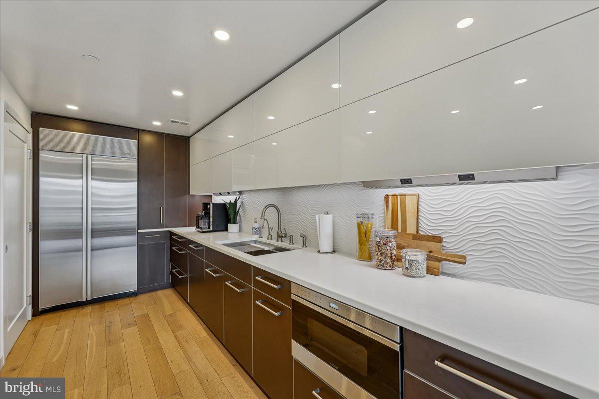 SOMERSET HOUSE - Residential