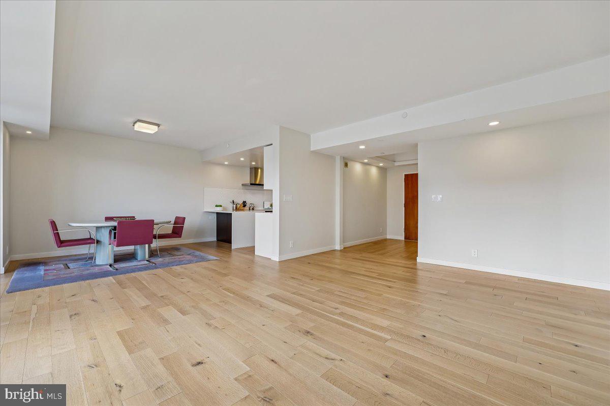 SOMERSET HOUSE - Residential