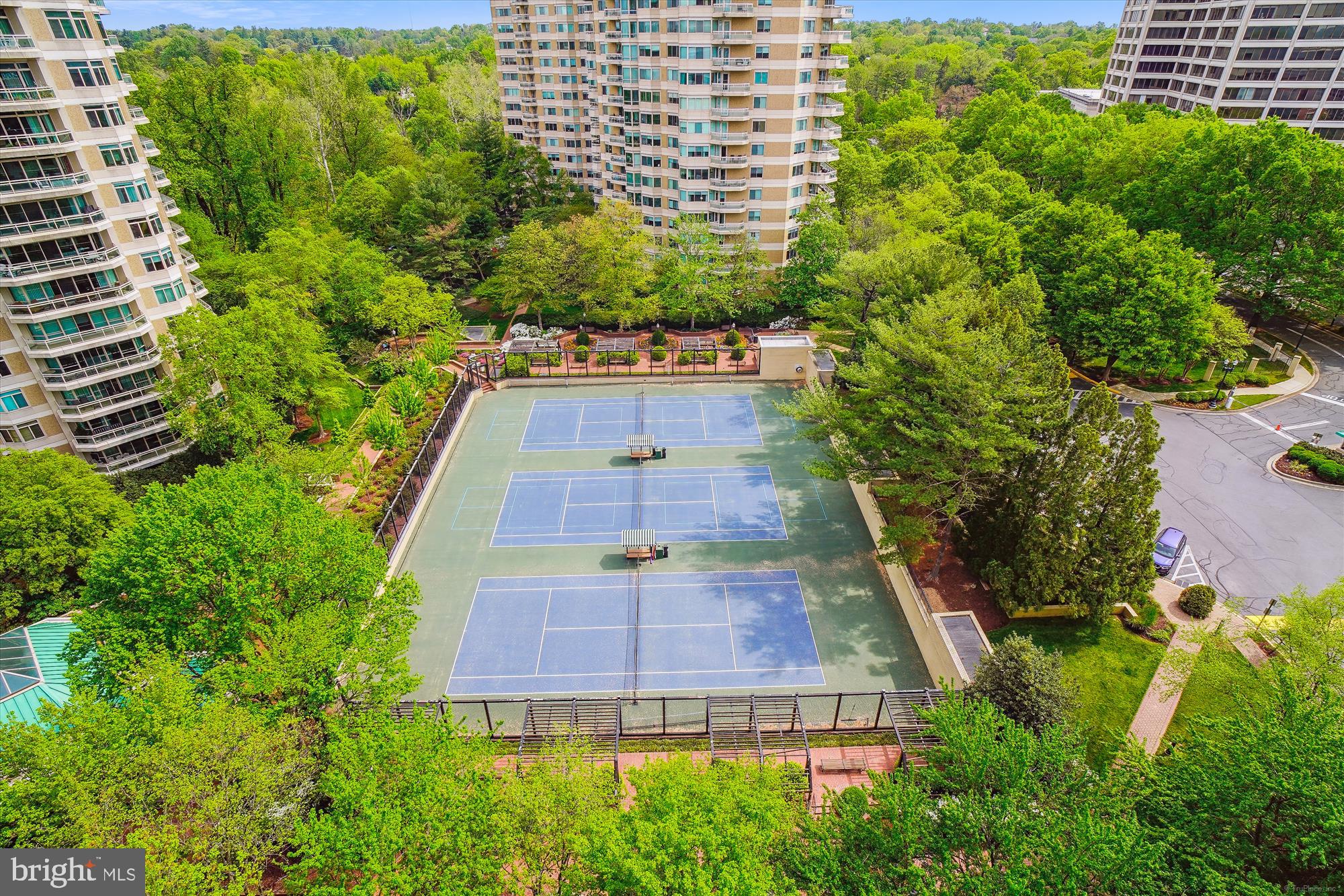 SOMERSET HOUSE - Residential