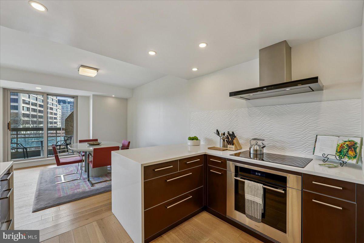 SOMERSET HOUSE - Residential