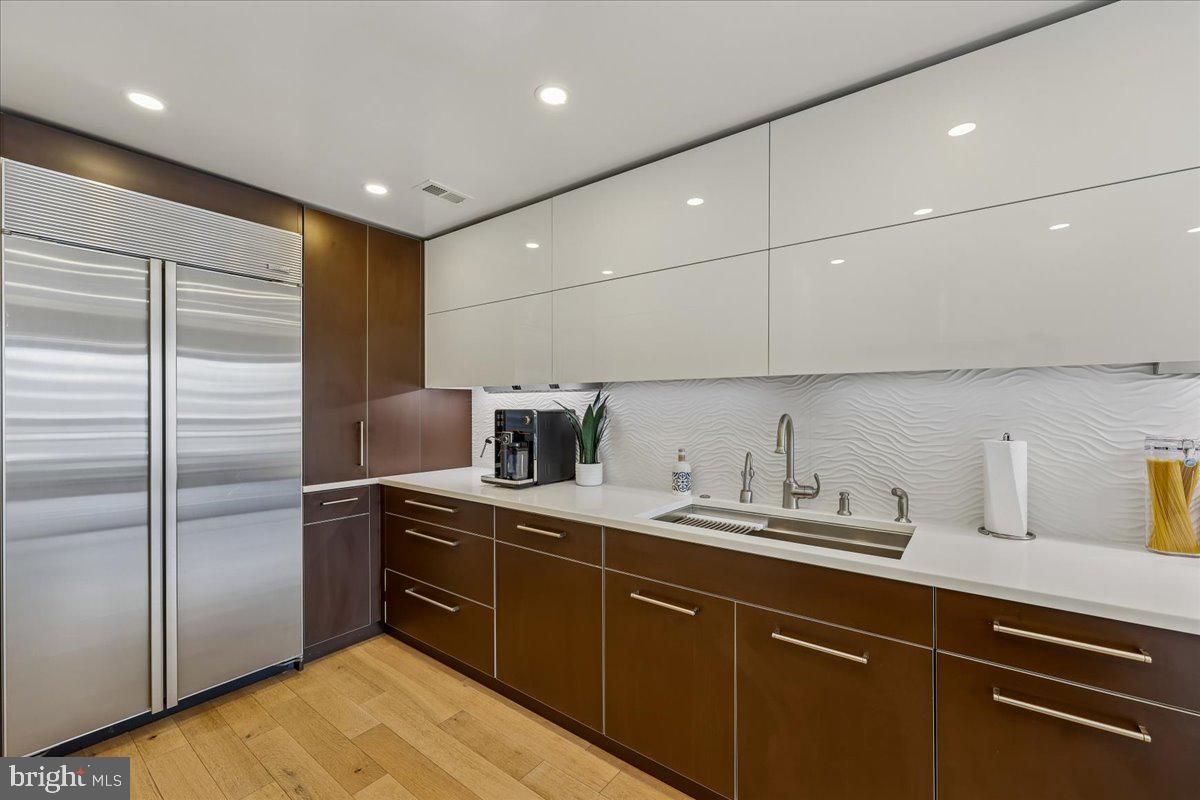 SOMERSET HOUSE - Residential