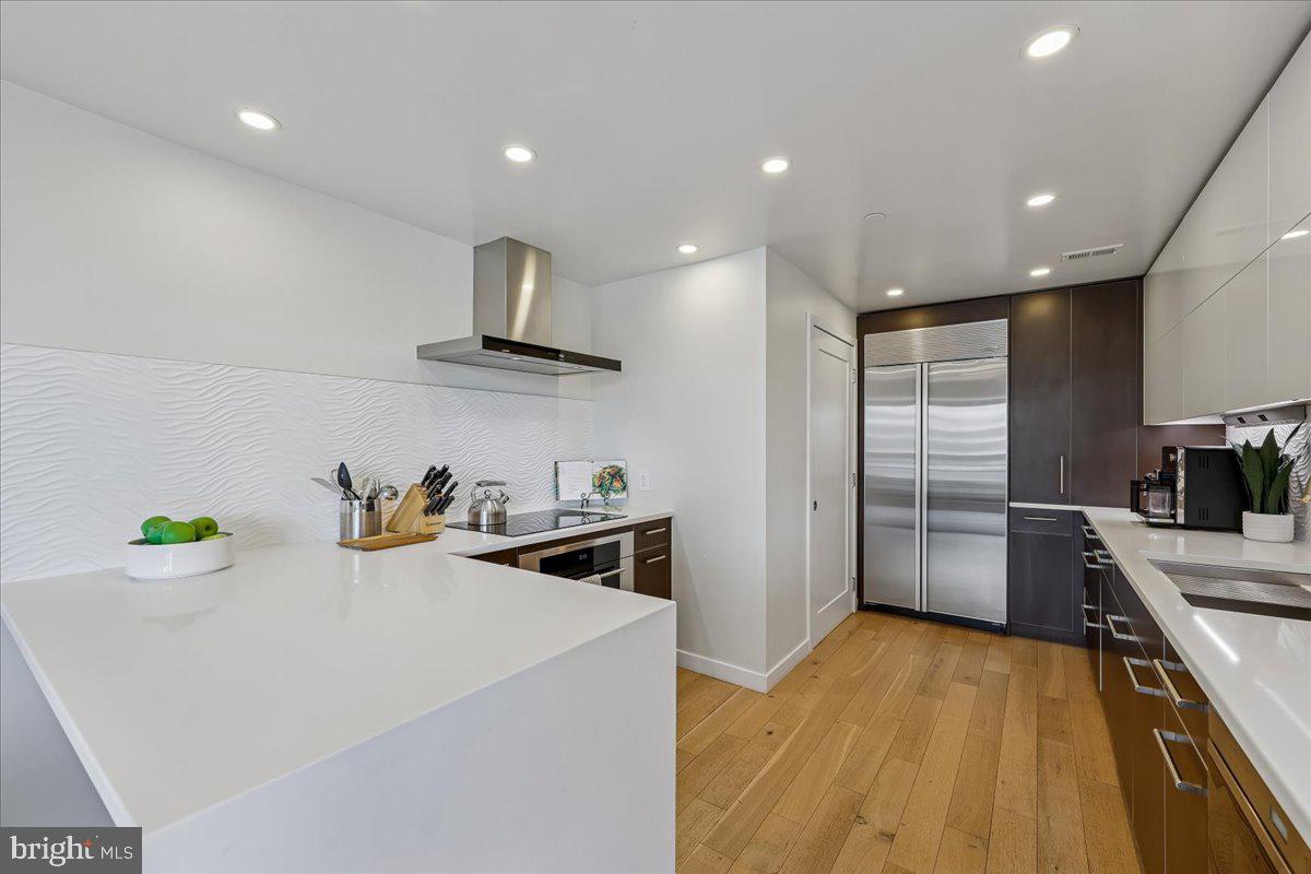 SOMERSET HOUSE - Residential