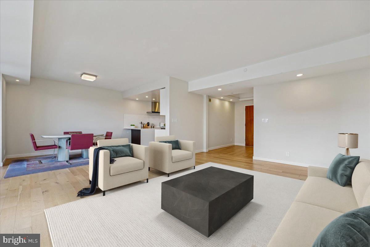 SOMERSET HOUSE - Residential