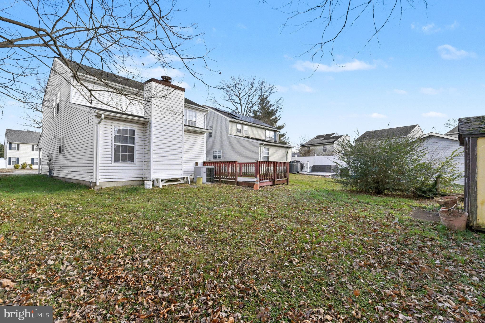 WILLOUGHBY WOODS - Residential