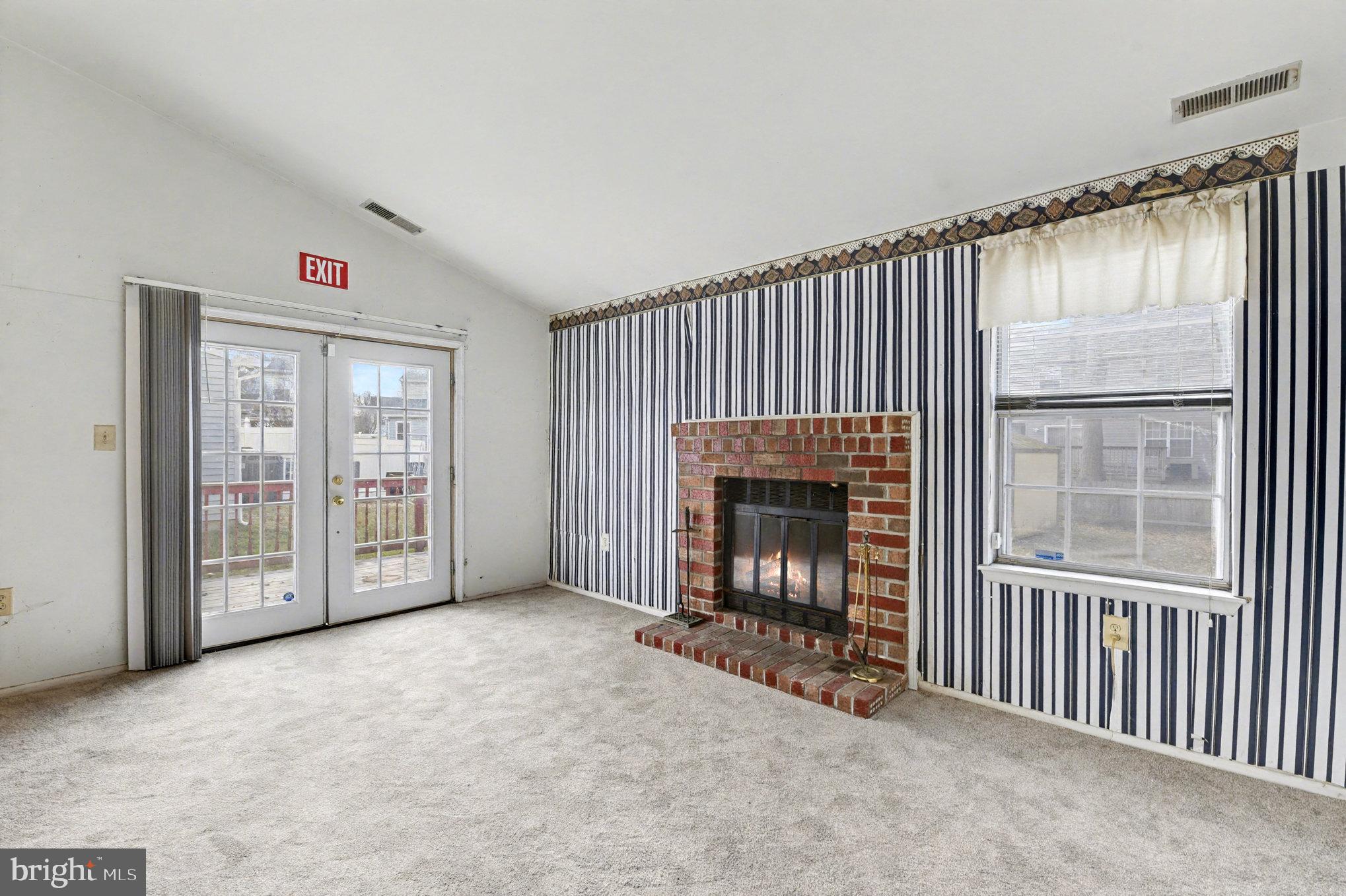 WILLOUGHBY WOODS - Residential