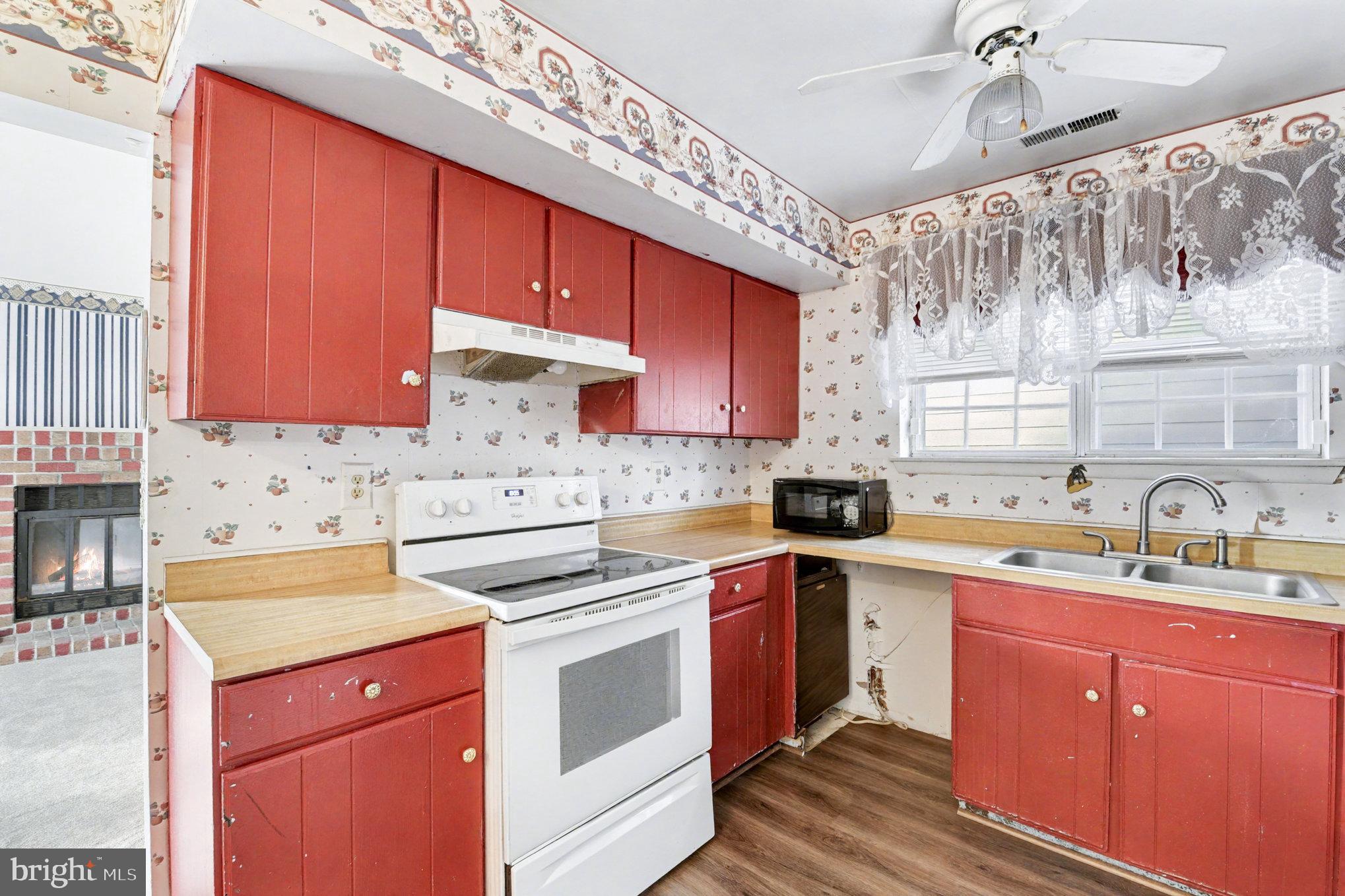 WILLOUGHBY WOODS - Residential