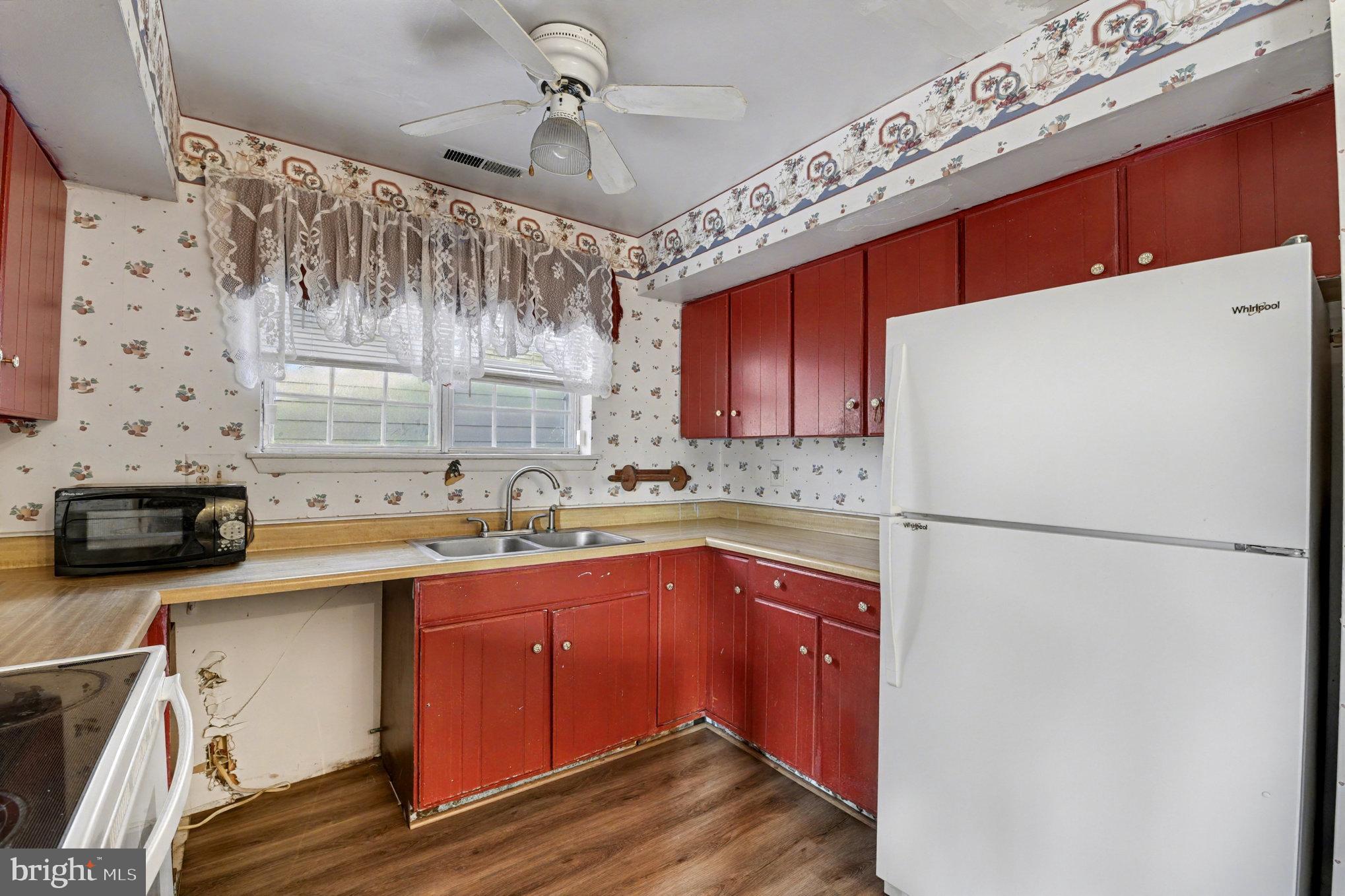 WILLOUGHBY WOODS - Residential