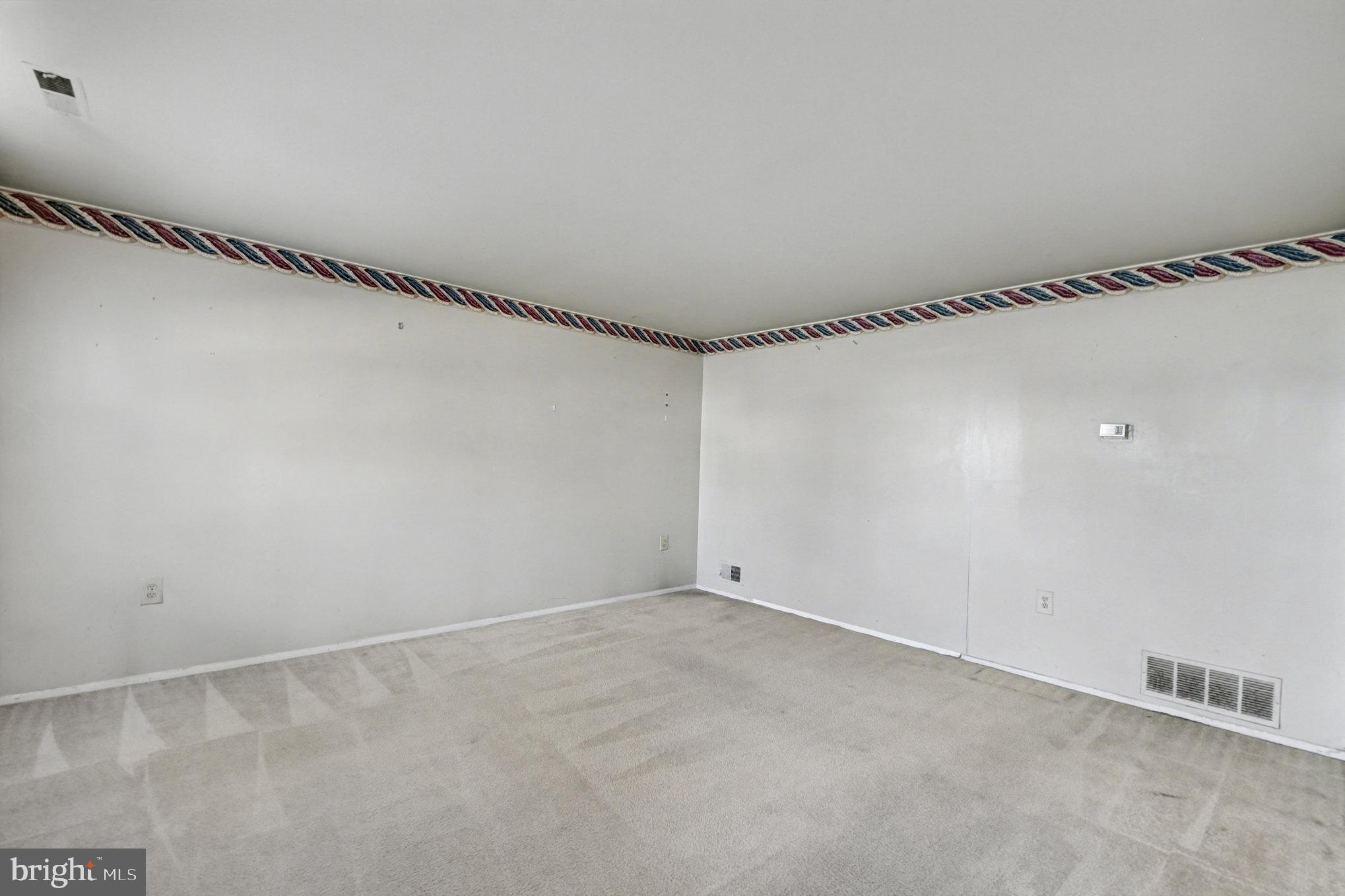 WILLOUGHBY WOODS - Residential