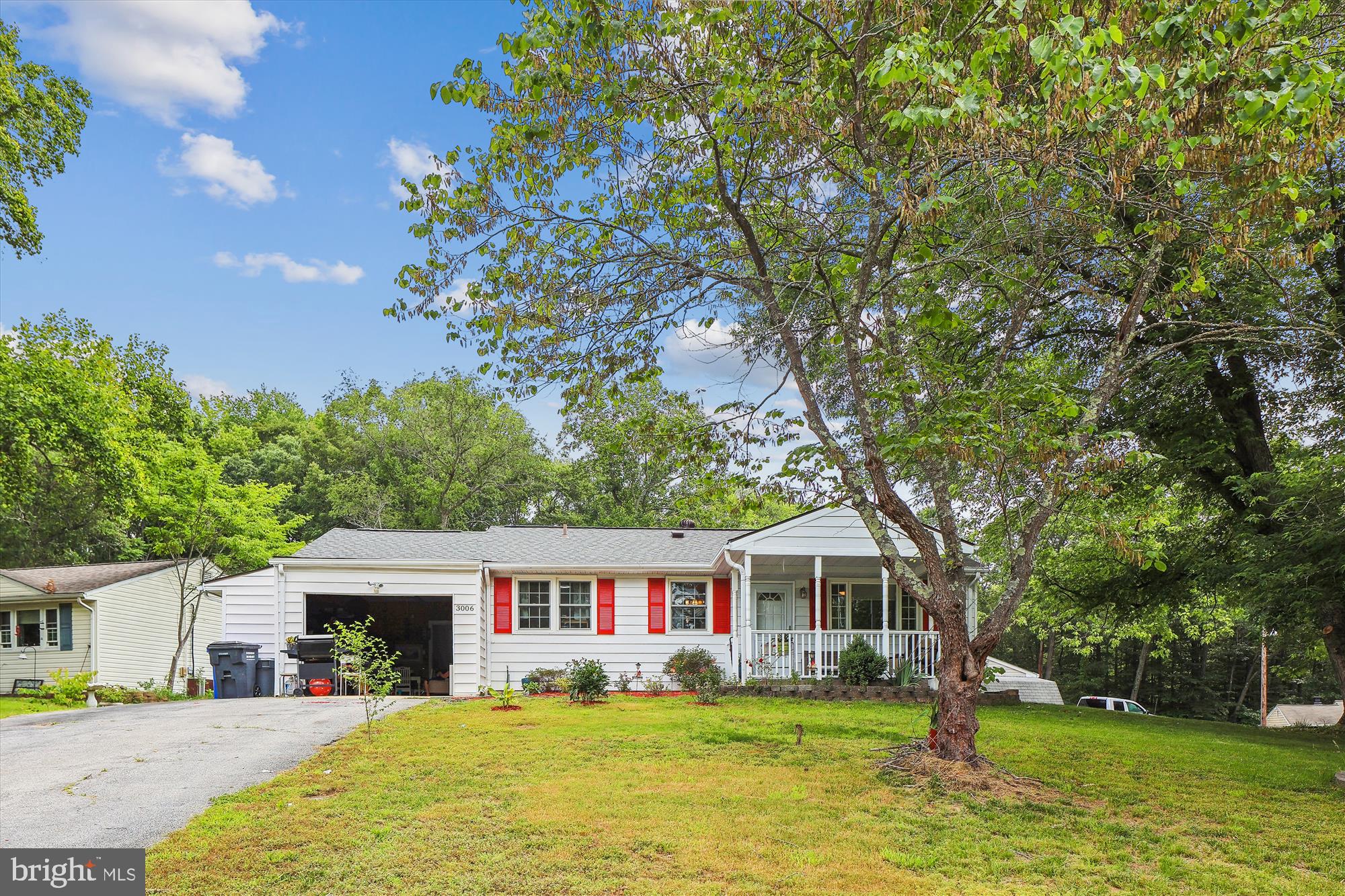 3006 THOMAS ROAD