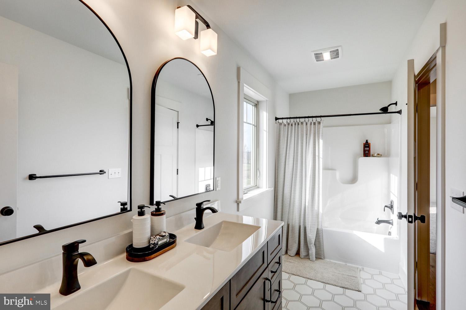 PARKSIDE AT LAMPETER - Residential