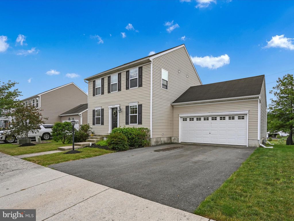 Photo of 610 Shadetree Boulevard, Marietta, PA 17547 (MLS # PALA2051752)