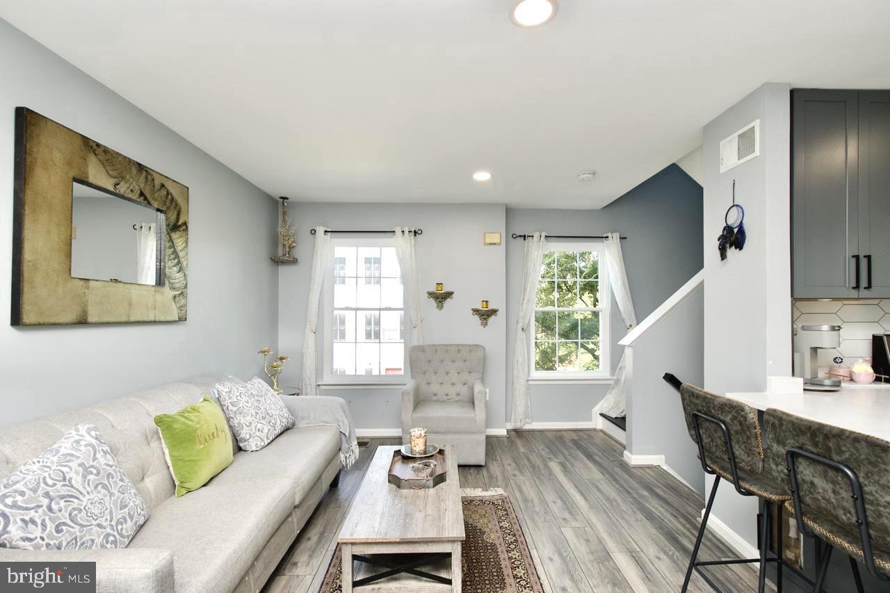 GROVEWOOD - Residential Lease