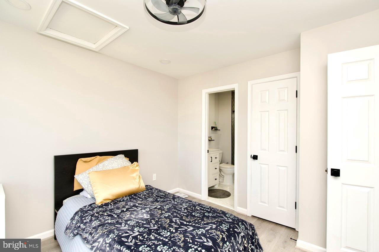 GROVEWOOD - Residential Lease