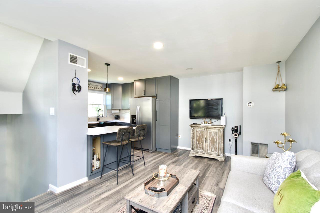 GROVEWOOD - Residential Lease