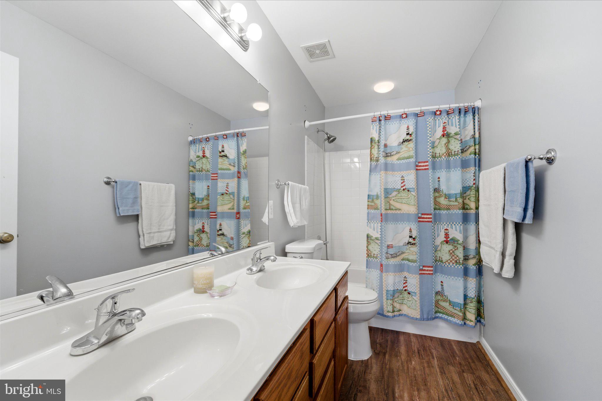 VILLAGES OF PURCELLVILLE - Residential