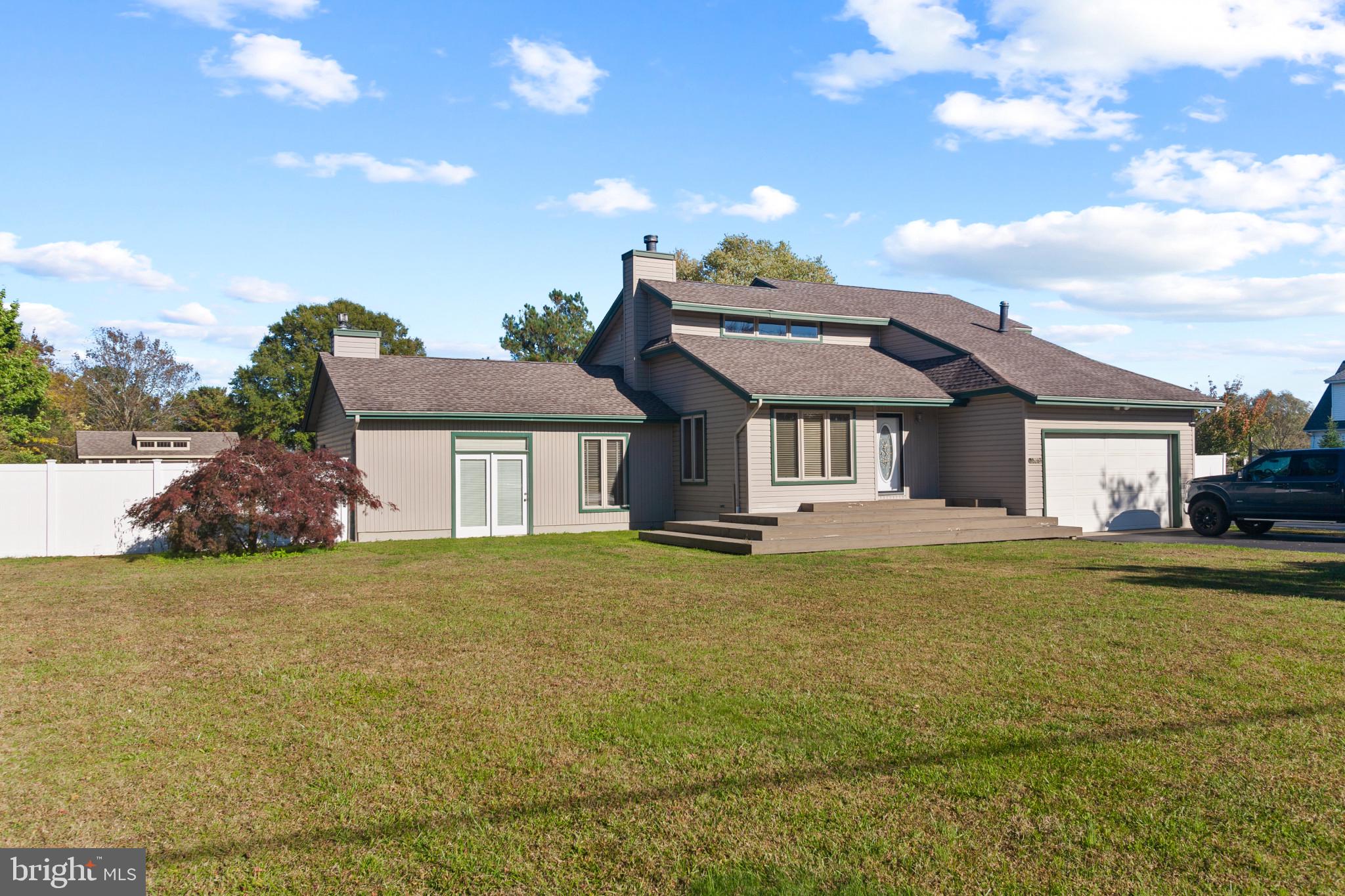 MEADOW BRIDGE MANOR - Residential