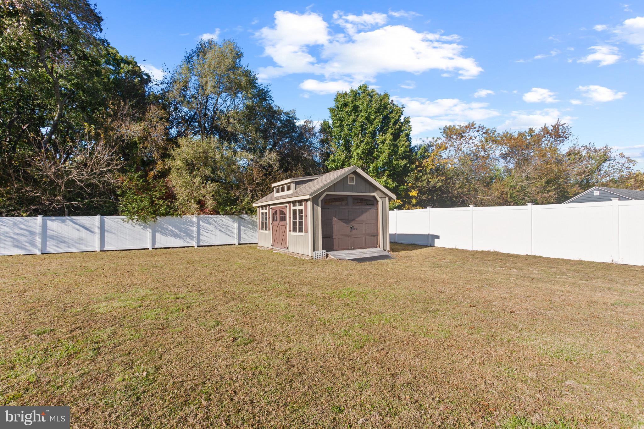MEADOW BRIDGE MANOR - Residential