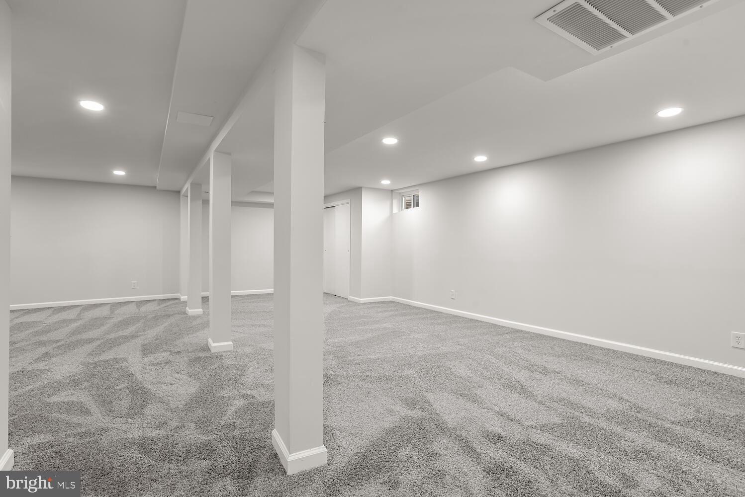 COLONIAL ACRES - Residential