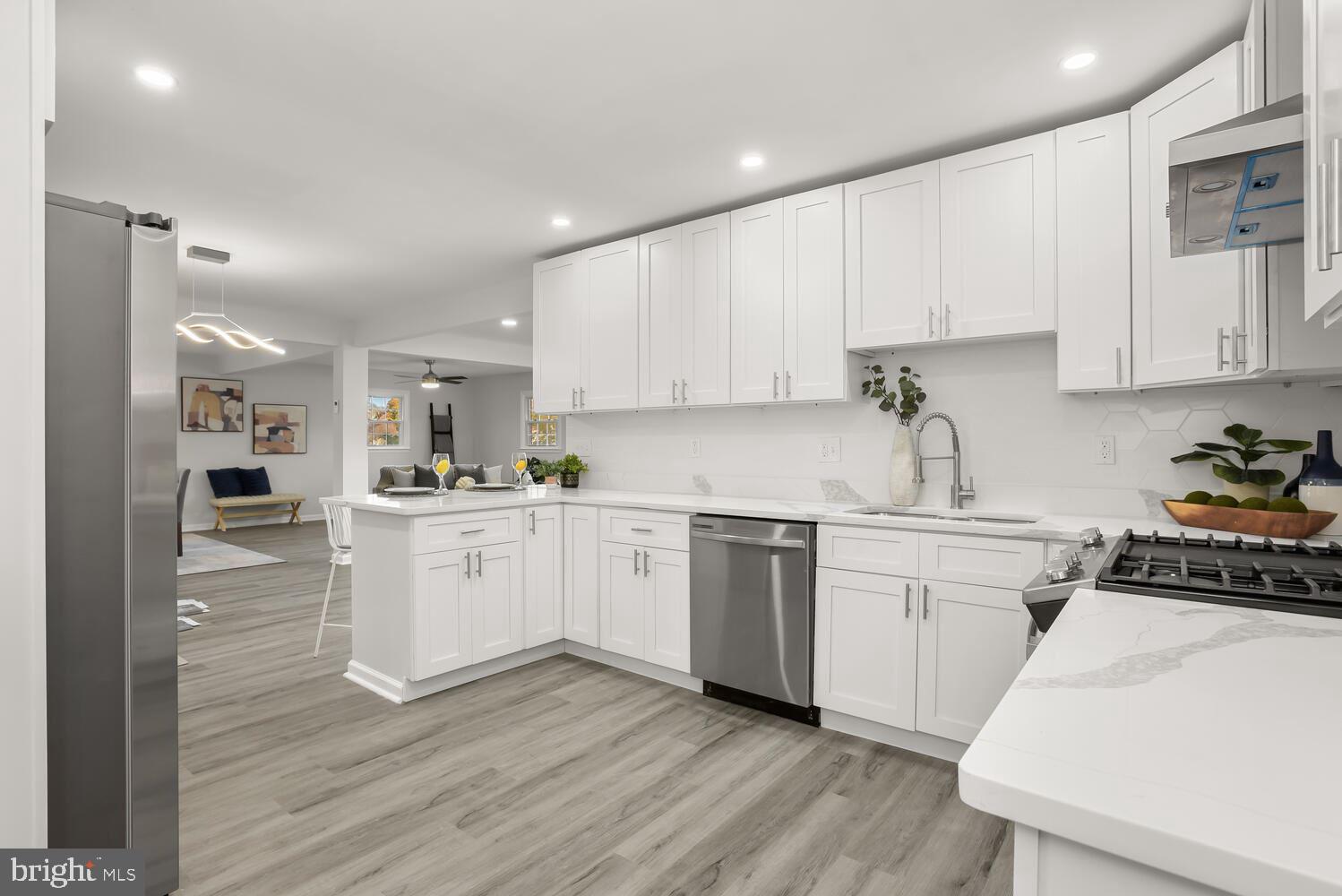 COLONIAL ACRES - Residential