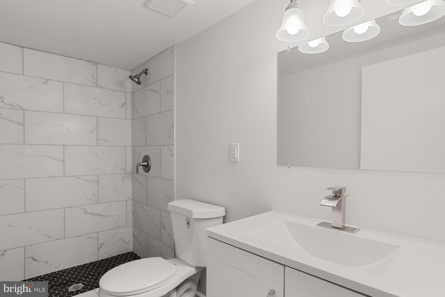 COLONIAL ACRES - Residential