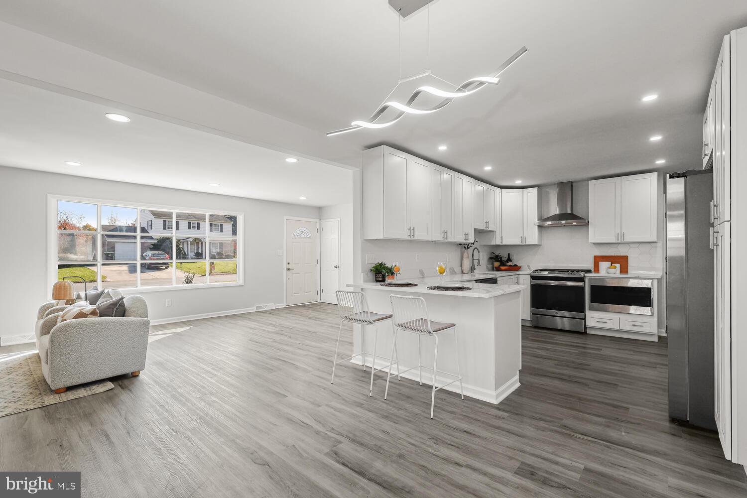 COLONIAL ACRES - Residential