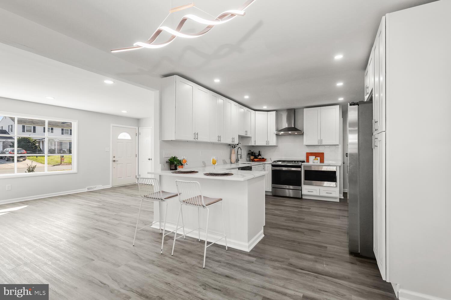 COLONIAL ACRES - Residential