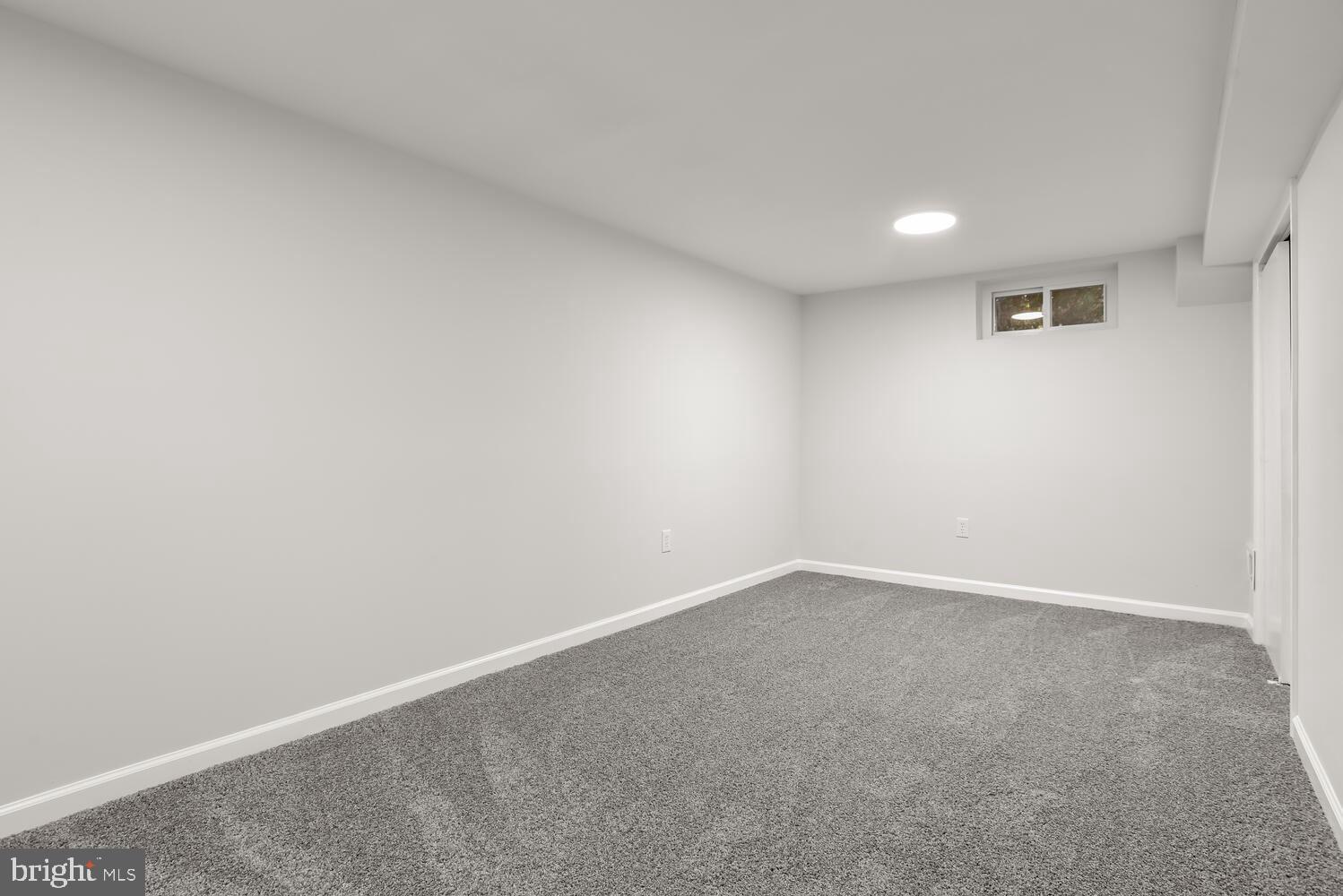 COLONIAL ACRES - Residential