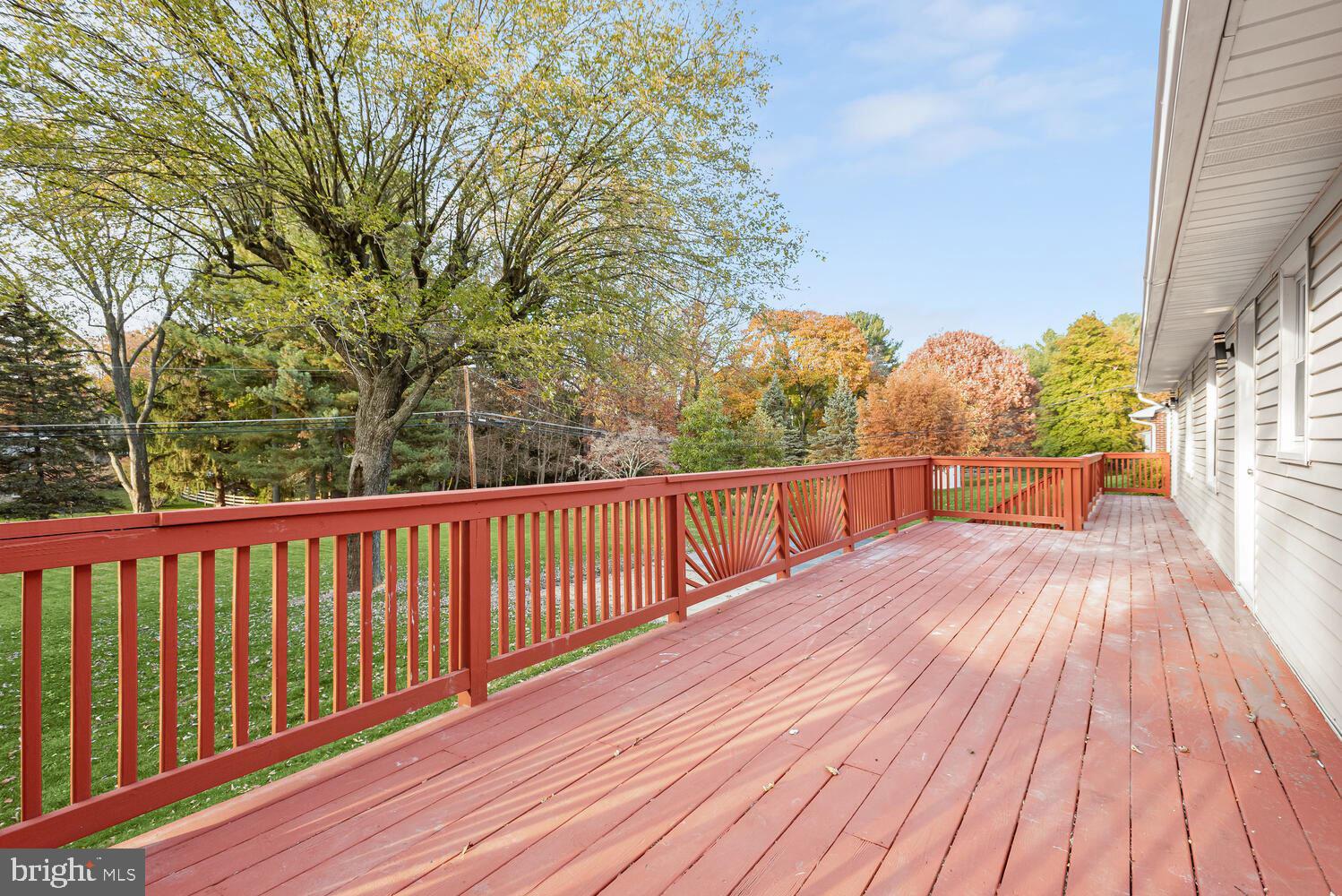 COLONIAL ACRES - Residential