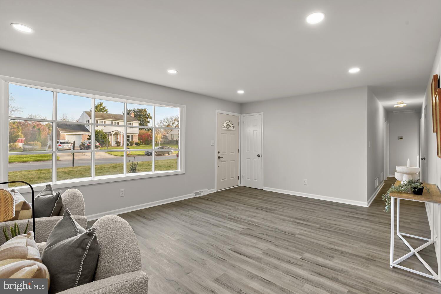 COLONIAL ACRES - Residential