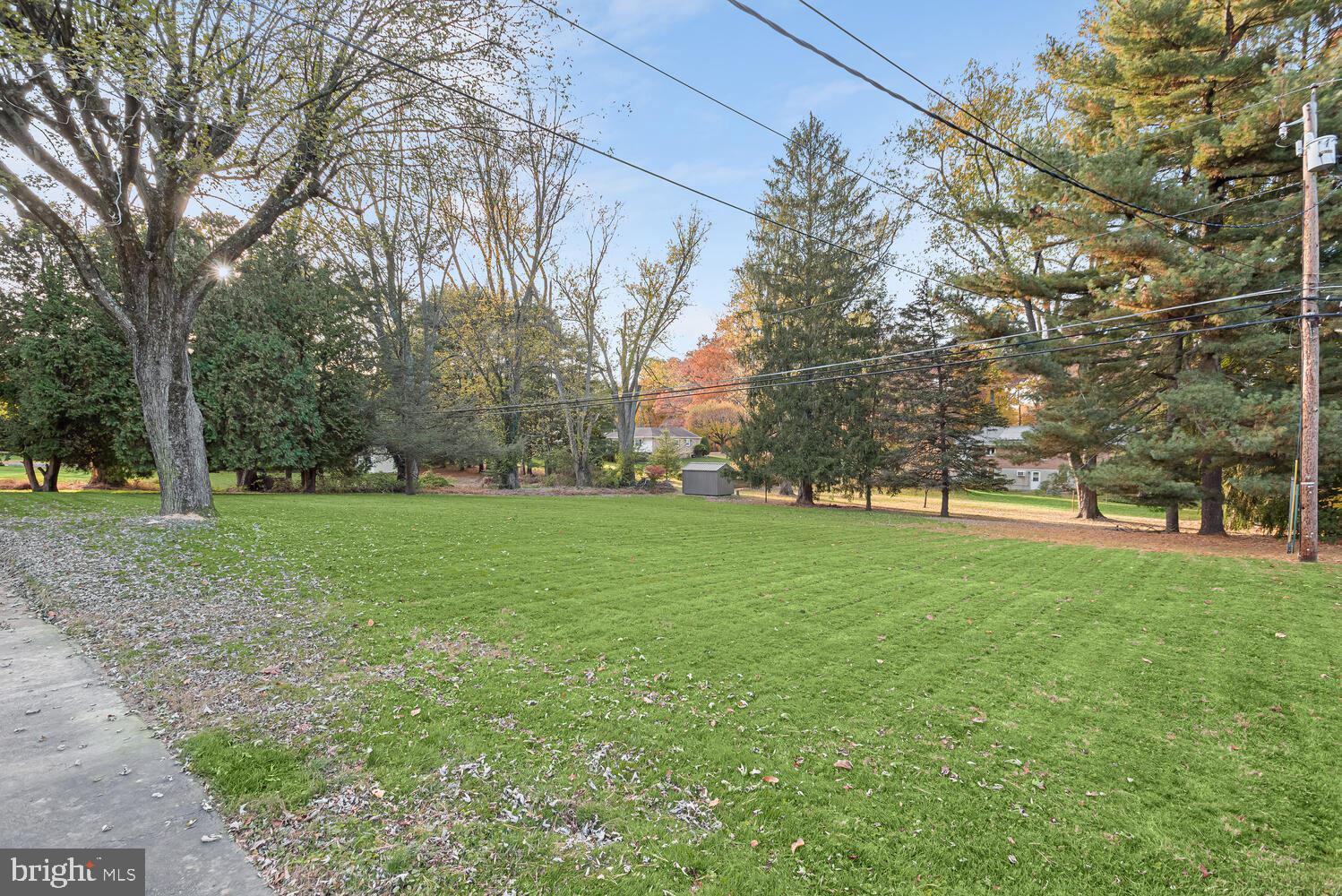 COLONIAL ACRES - Residential